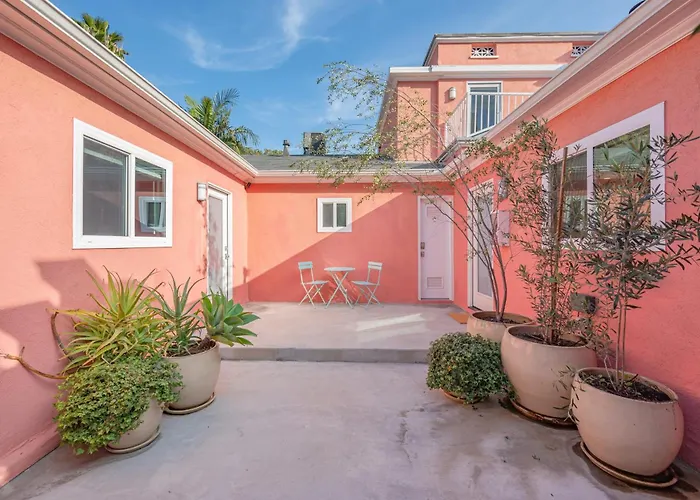 Art Deco By Avantstay 1920S Remodeled Bungalow Open Layout Courtyard